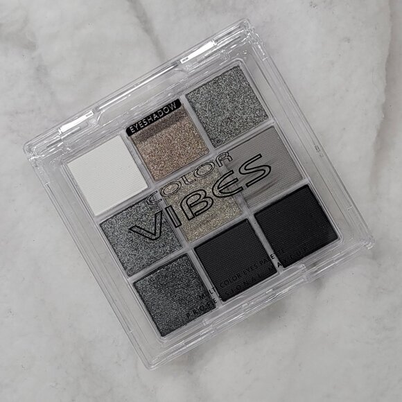 🎈 9 Color | Steel Elegance | Eyeshadow Palette - Picture 1 of 5
